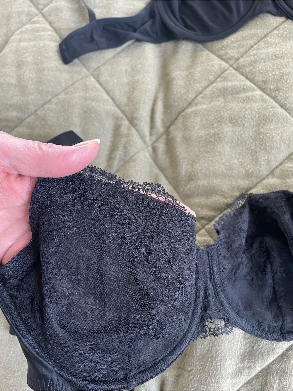 Wolford Lace-Trim and t-shirt Bras in Black and Rose $45 for 3 - Picture 8 of 14